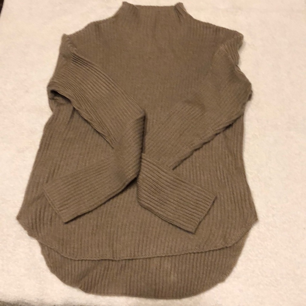 Turtle neck sweater